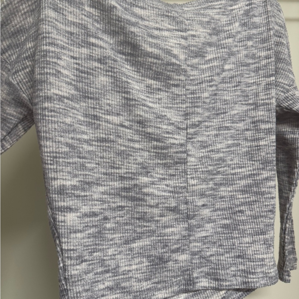 Gray Ribbed Long Sleeve Top - Picture 2 of 4